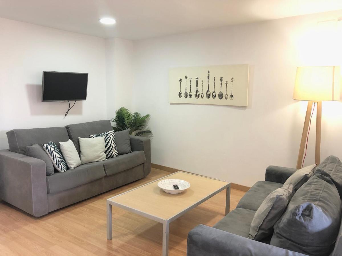 Apartments Ole - Albareda 24 Севілья Екстер'єр фото