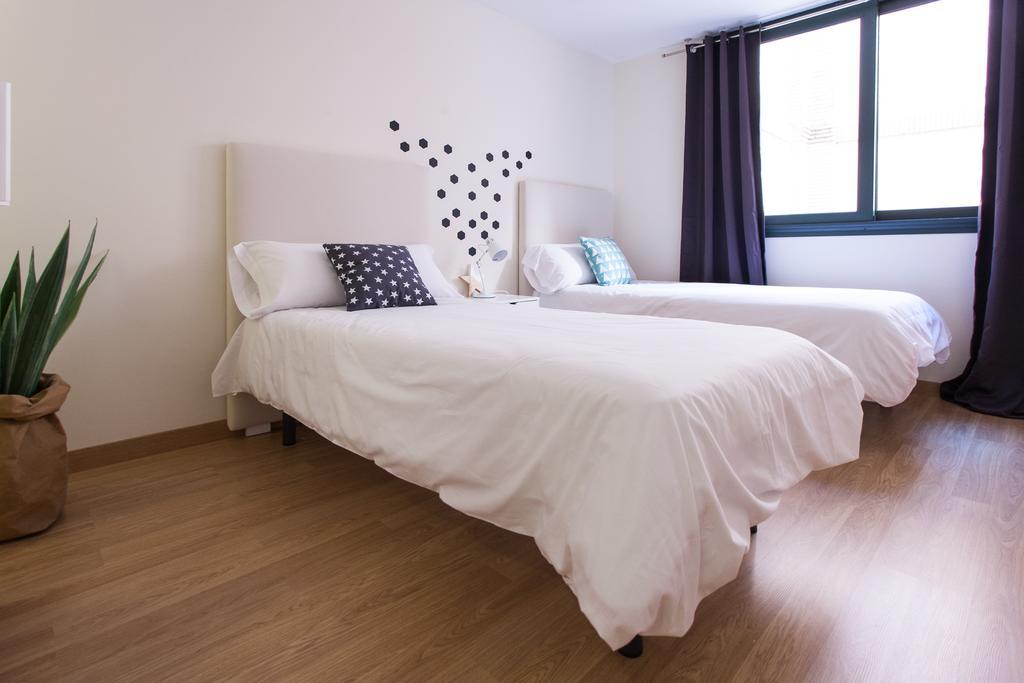 Apartments Ole - Albareda 24 Севілья Номер фото