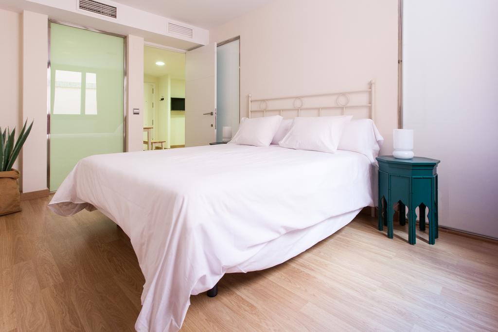 Apartments Ole - Albareda 24 Севілья Номер фото